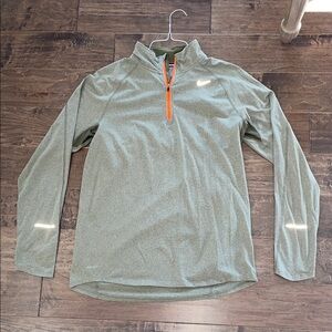 Nike Men’s dri fit half zip